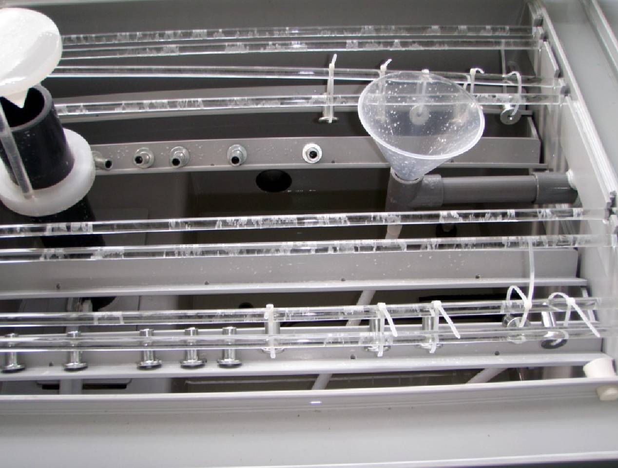 Salt Spray Testing: Identify products with enhanced corrosion resistance to meet your needs