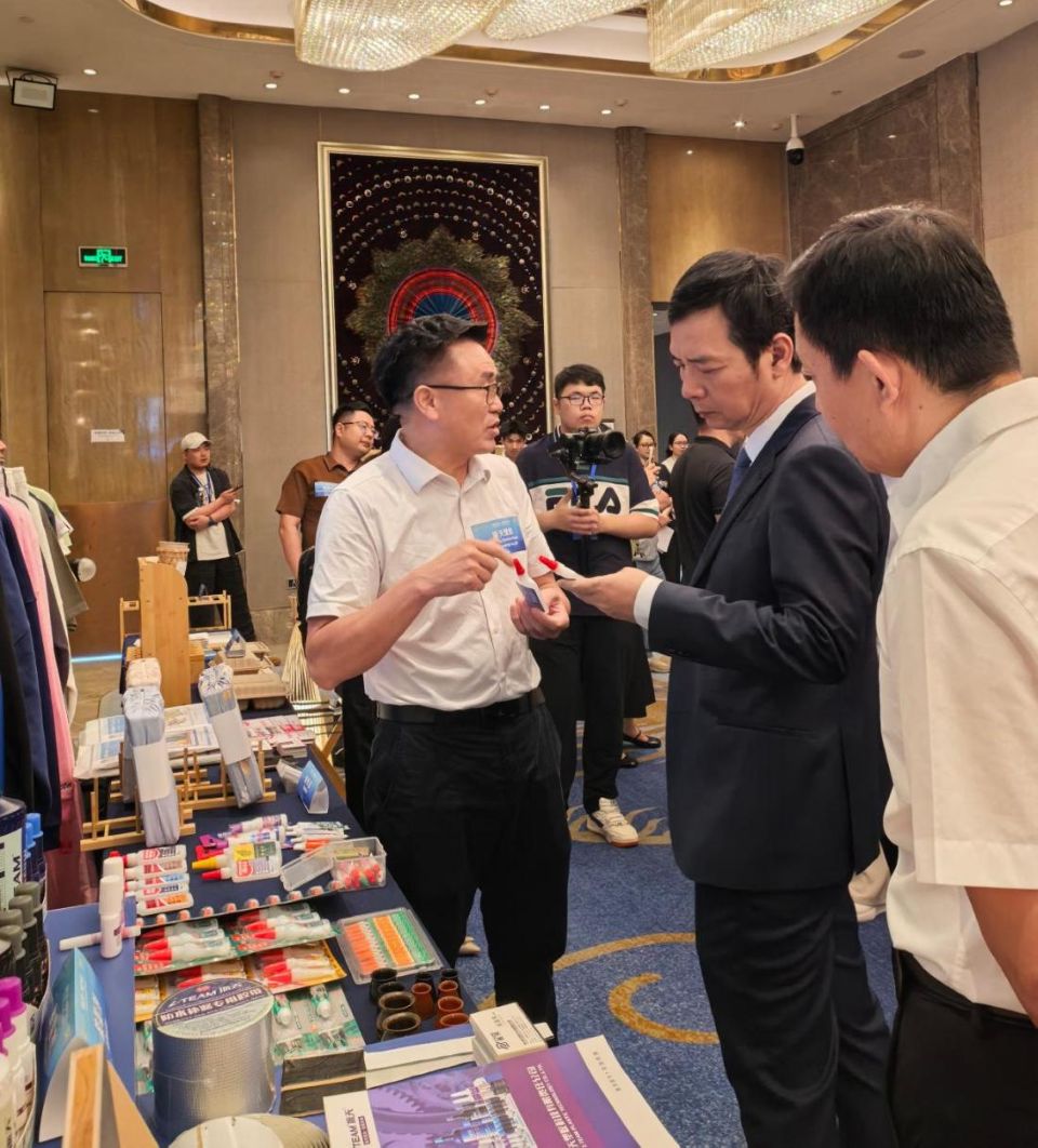 Z-TEAM Adhesives Debuts at the “Trade Bridge · China Industry Tour” Liuzhou Special Session