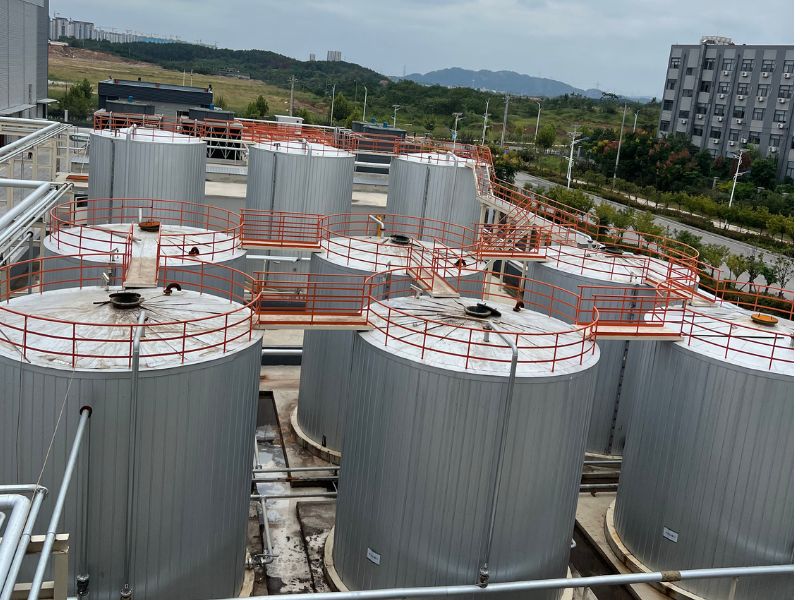 Formaldehyde Storage Tank