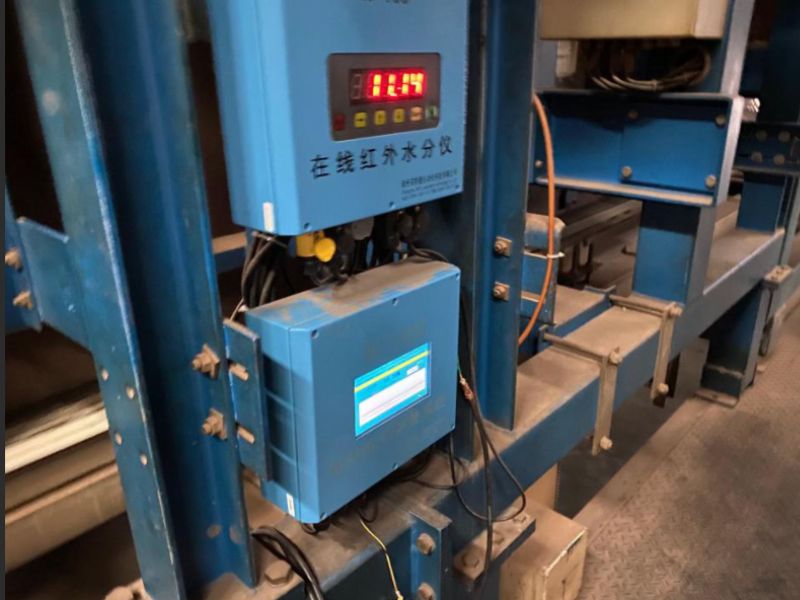 Online Moisture Meter