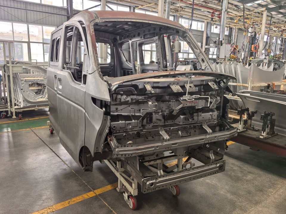 Complete Vehicle Design & Body Manufacturing