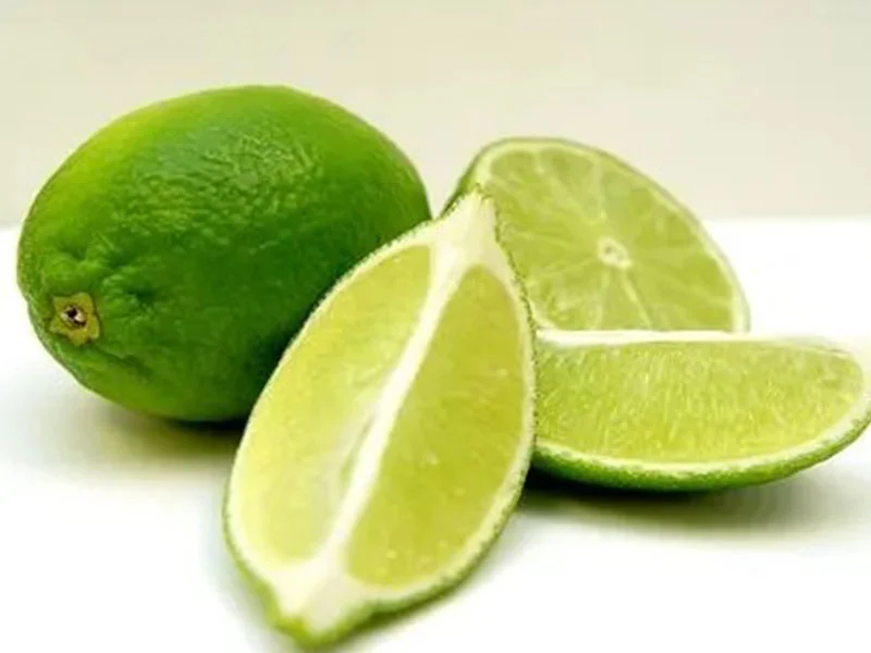 Citrus × limon Oil detail