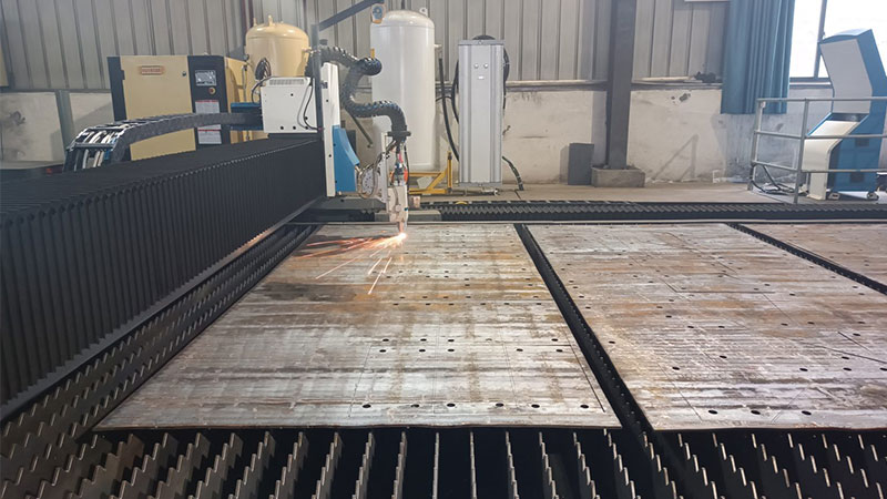 Laser cutting machine