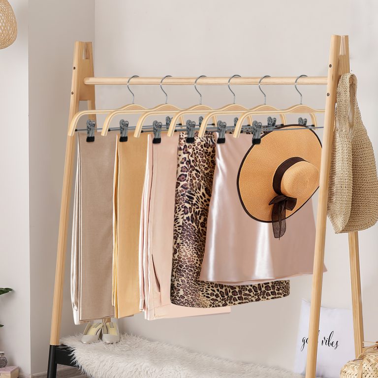 JS HANGER Light Weight Wood Skirt Hangers with Clips
