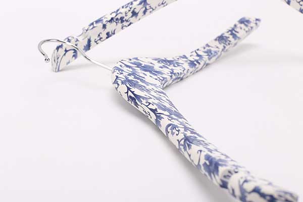 China Style Hanger
