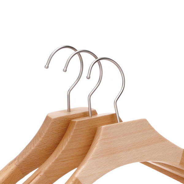 Sturdy Wide Shoulder Wooden Coat Hangers with Anti-rust Hook