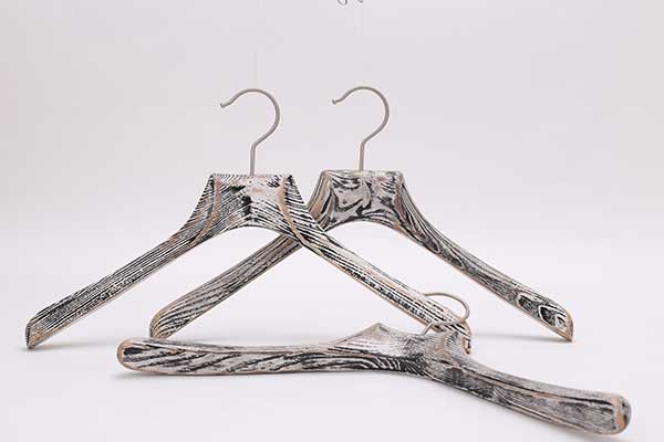 Hanger With Leopard Finish