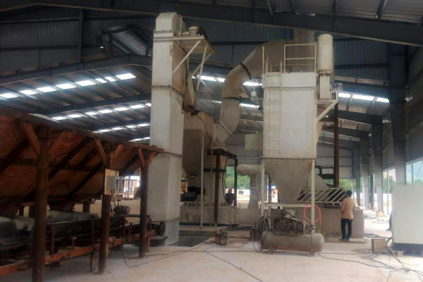 5R4128 Raymond Grinder For Limestone Grinding In Peru