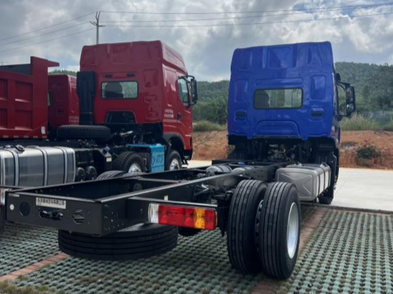 Fast 10-speed transmission Chenglong Truck